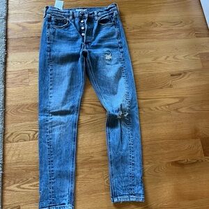 Vintage Levis straight leg jean!!!! Sold out!!!! Size 27W and 28L.